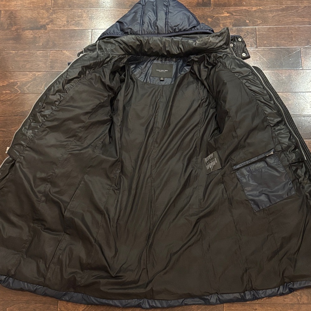 Andrew Marc women's puffer jacket sz medium - Picture 10 of 15
